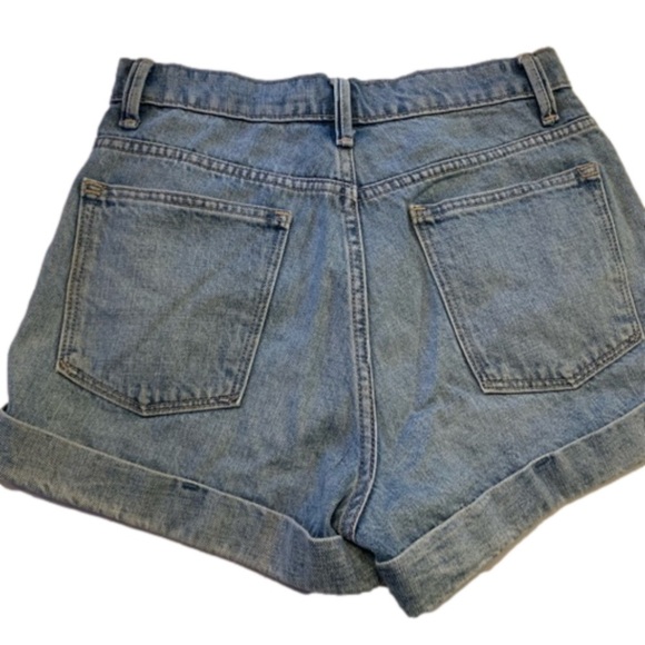 Gap shorts - Picture 2 of 5